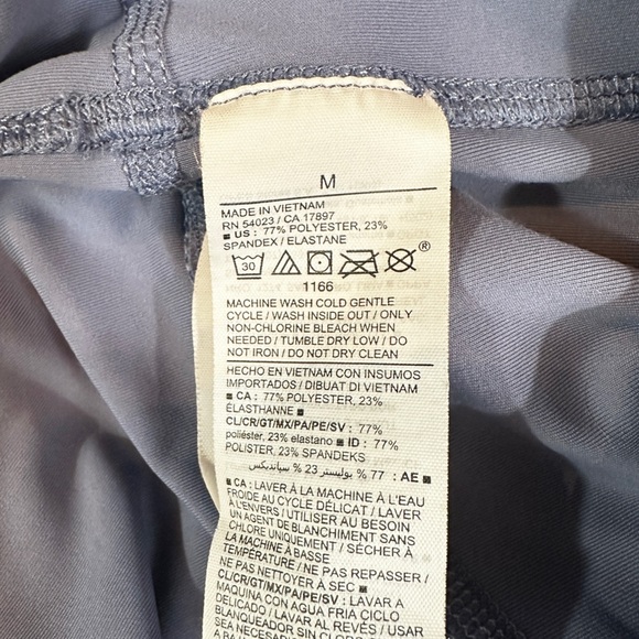 Old Navy Blue High Rise Leggings with side pockets - Picture 5 of 5